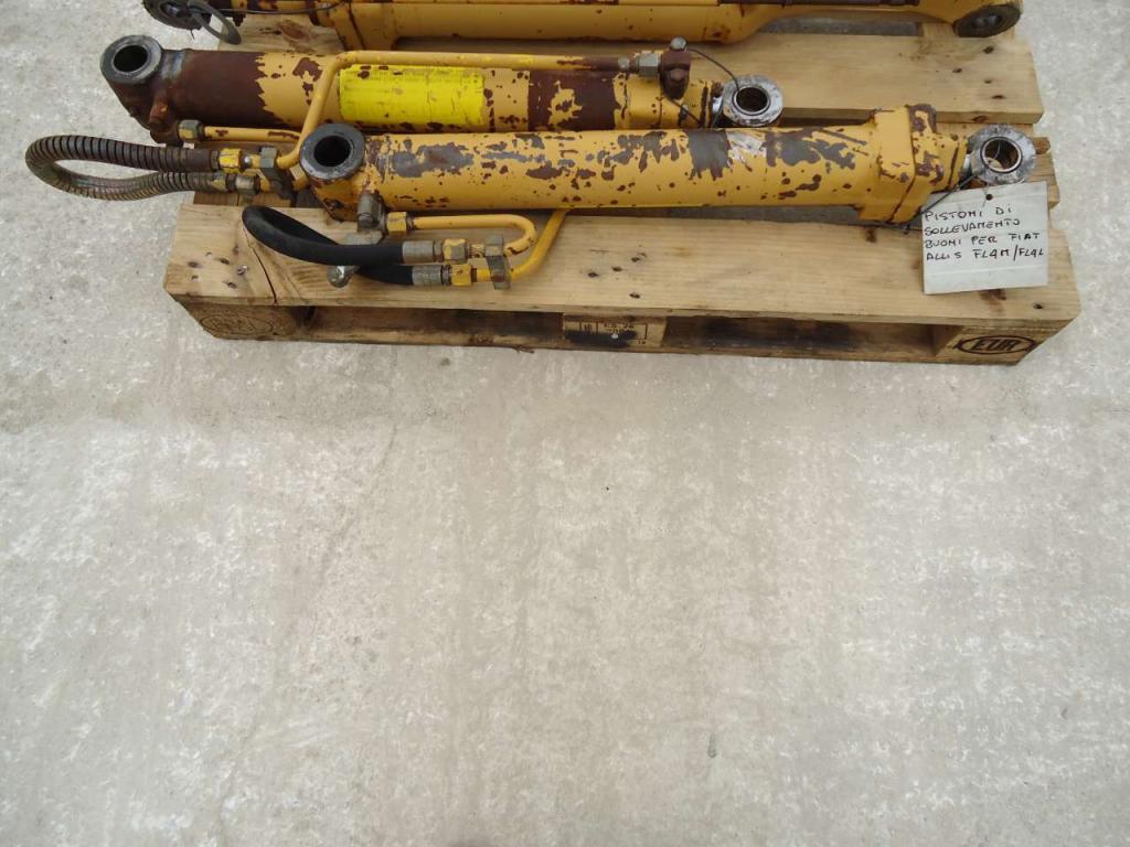 Pistone sollevamento per Fiat Allis FL4M e FL4L Foto 7