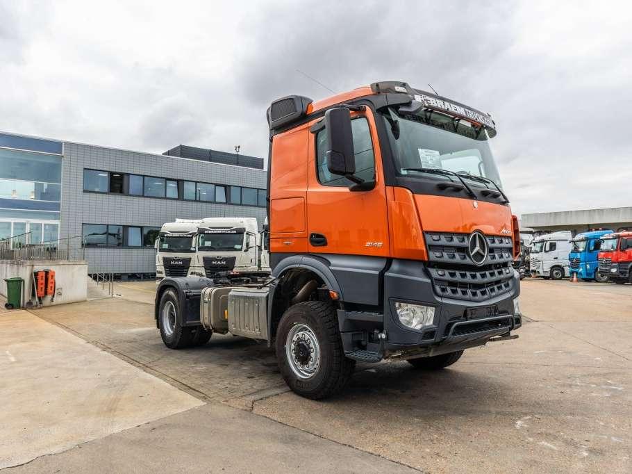 Mercedes-Benz AROCS 2145 - 4X4 Foto 2