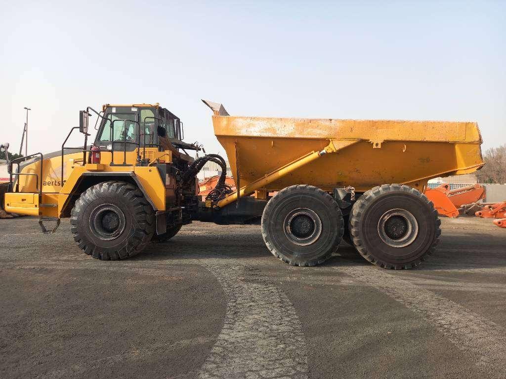 Komatsu HM400-3R (4 units available for sale in Abu Dhabi) Foto 1