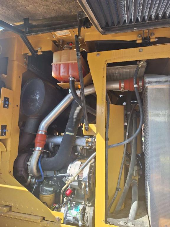 Caterpillar IT 28 G Foto 2