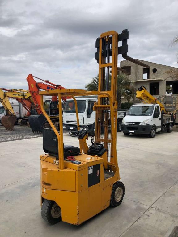 Carmi Carrello elevatore elettrico 3 ruote Foto 2
