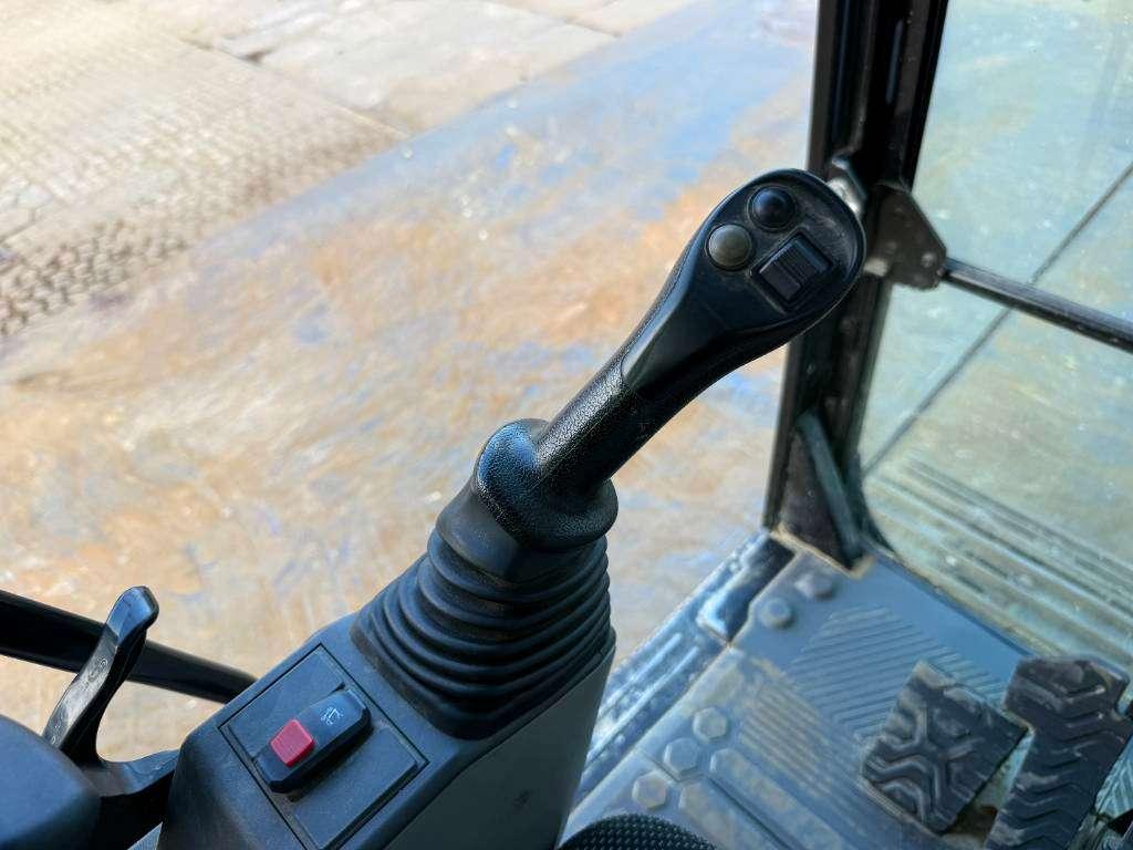 Caterpillar 323 - Next Gen - Hammer Lines / Quick Coupler Foto 10