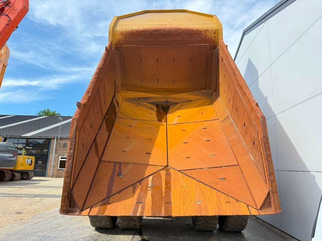 Caterpillar 772G - Automatic Greasing / Body Heating Foto 19