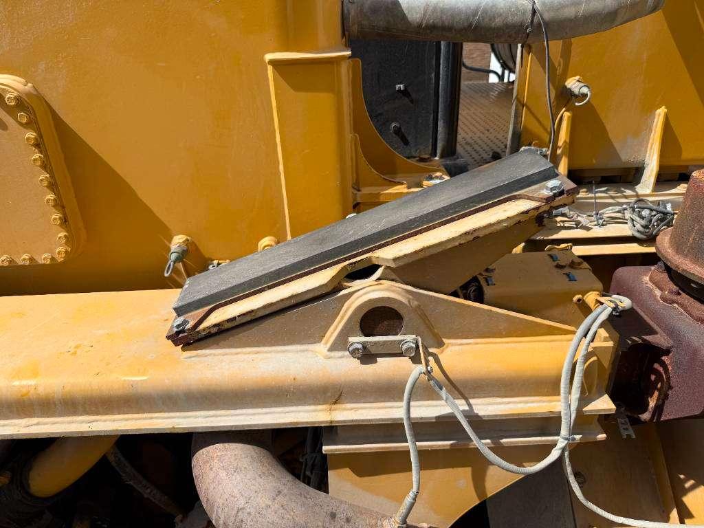 Caterpillar 772G - Automatic Greasing / Body Heating Foto 29
