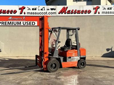 Toyota 025FDF25 in vendita da Massucco T. Srl