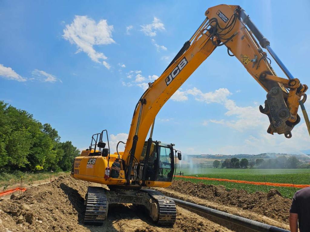 JCB JS 300 Foto 5