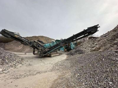 Powerscreen Cribleuse WARRIOR 800 in vendita da SODINEG France