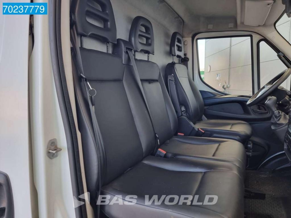 Iveco Daily 70C18 Automaat Laadklep 7Ton Euro6 L4H2 AIrco Cruise Camera LBW 16m3 Airco Cruise control Foto 13