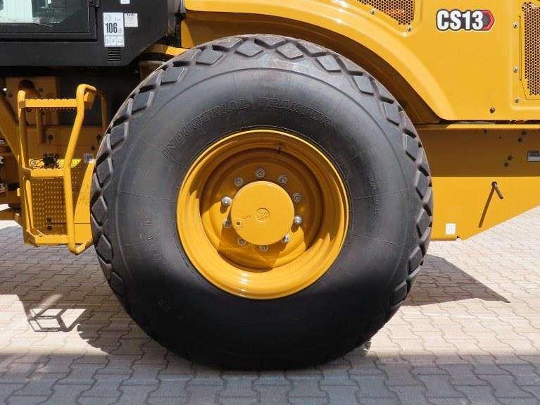 Caterpillar CS13 Foto 18