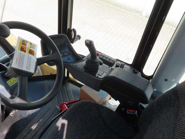 Caterpillar CS13 Foto 19