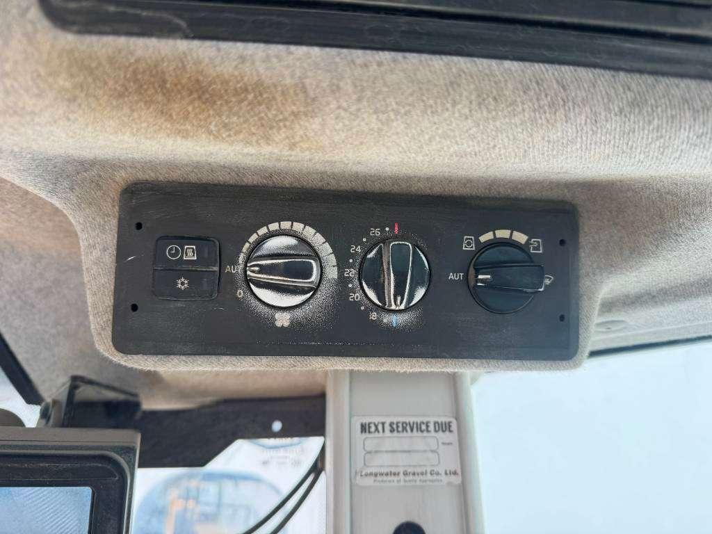 Volvo L150H - High-tip Bucket / Backup Camera Foto 14