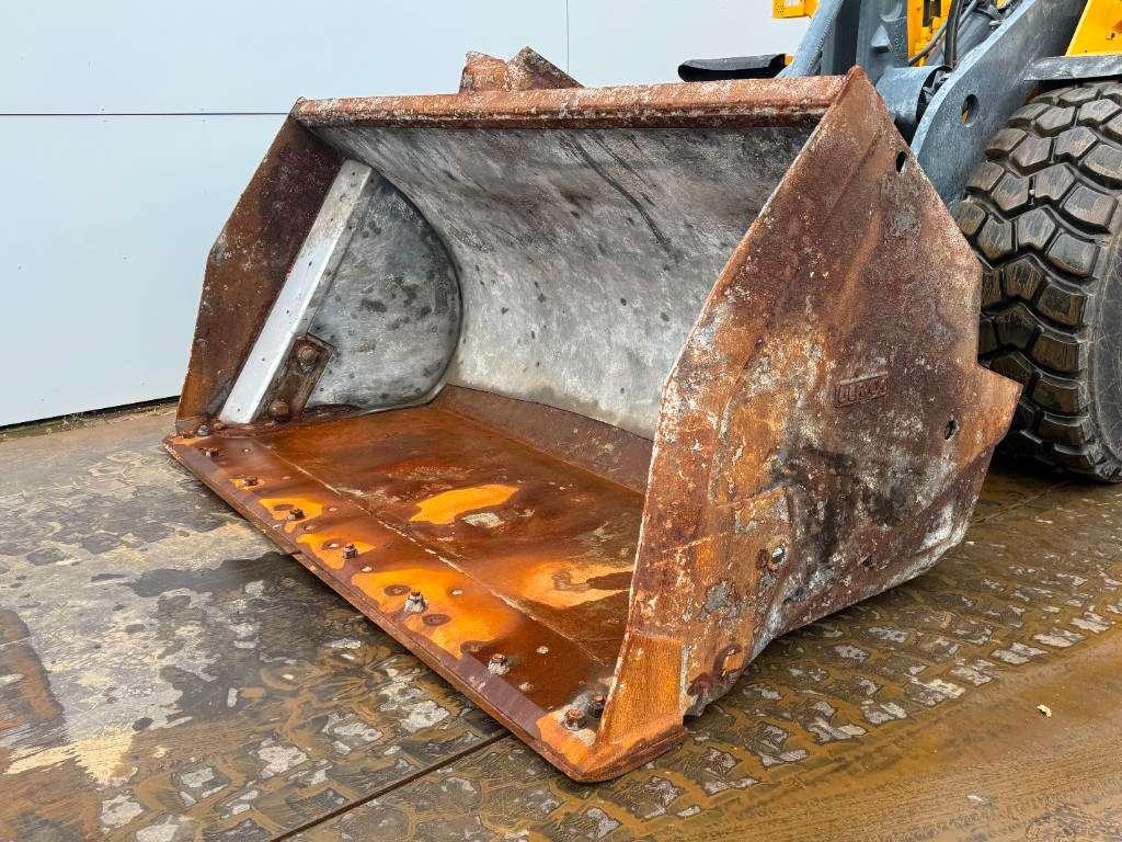 Volvo L150H - High-tip Bucket / Backup Camera Foto 15