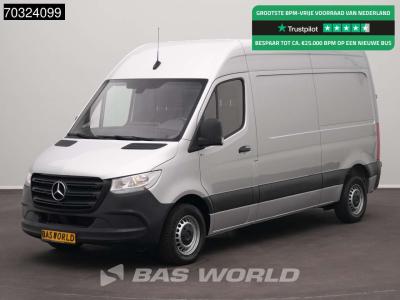 Mercedes-Benz Sprinter 215 CDI Automaat 150pk L2H2 MBUX Camera Airco Parkeersensoren CarPlay Euro6 L2 Airco in vendita da BAS World B.V.