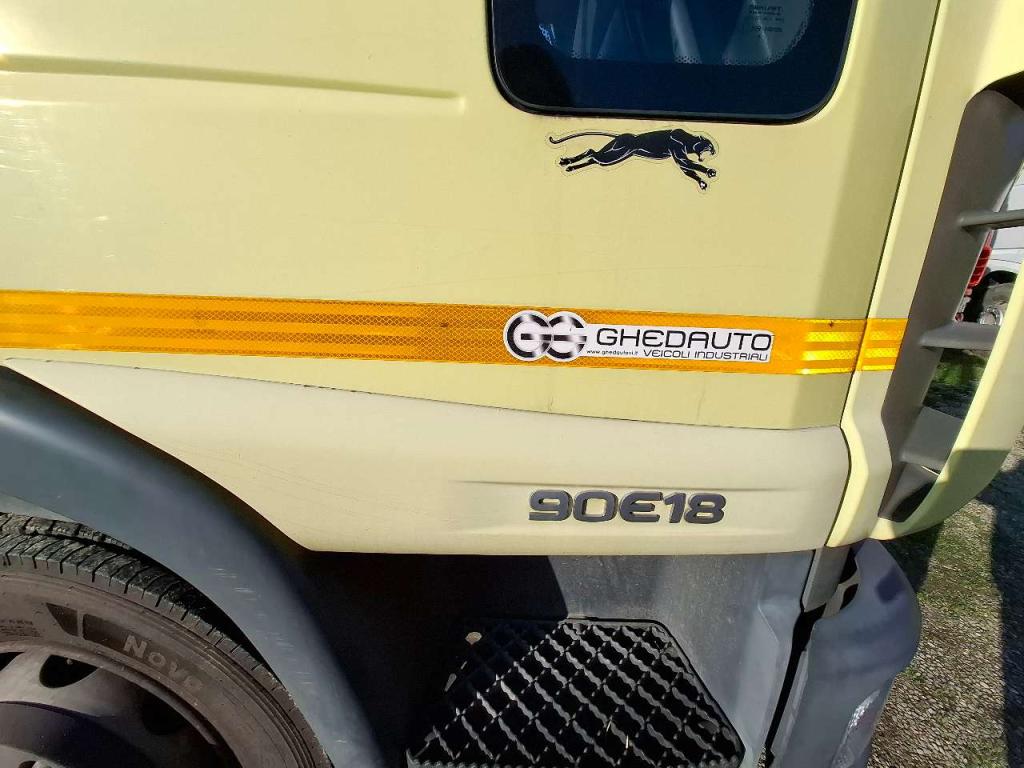 Iveco 100.90 Foto 4