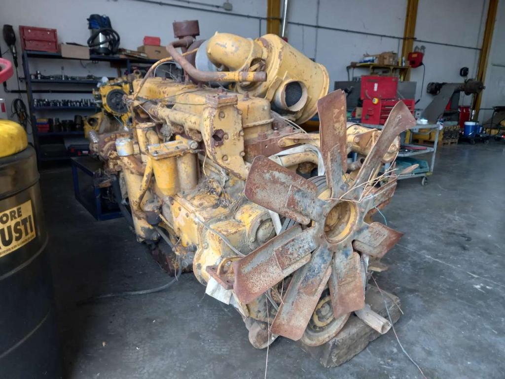 Motore a scoppio per Caterpillar D8H Foto 1