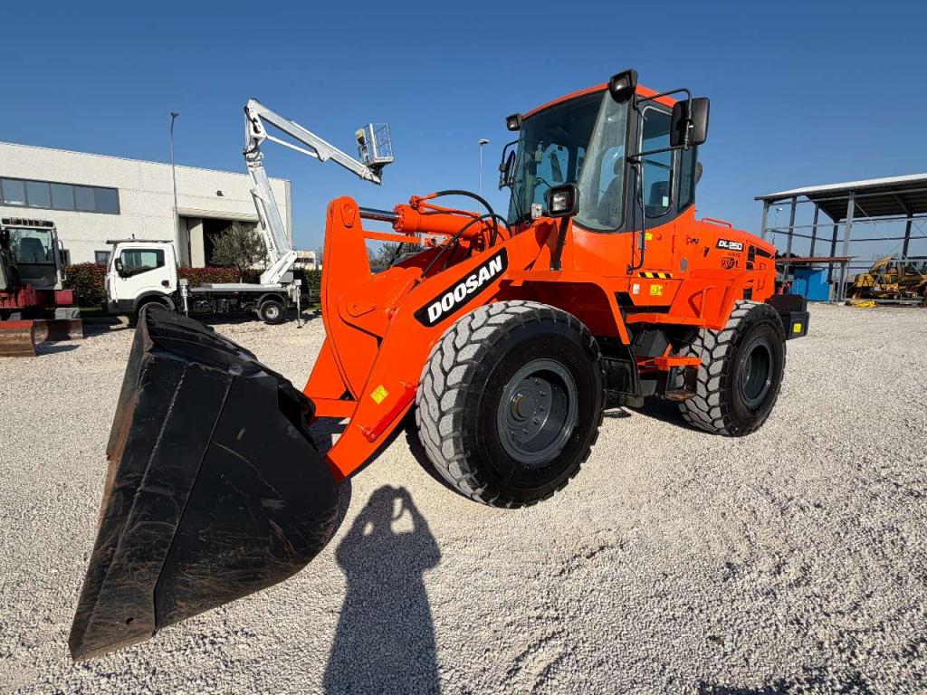 Doosan DL250 Foto 7