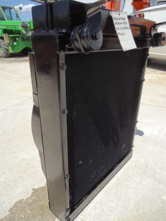 Radiatore acqua per Fiat Hitachi FR160 Foto 1