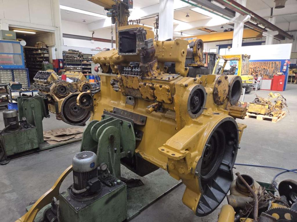 Motore a scoppio per Caterpillar CAT D353 Foto 3
