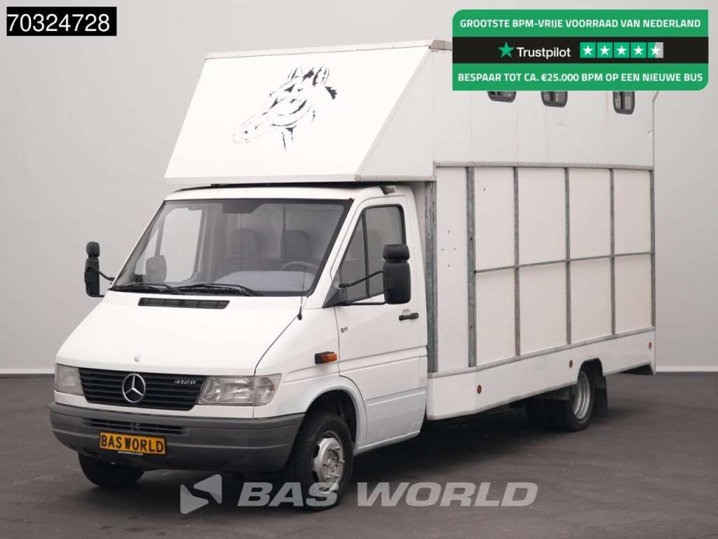 Mercedes-Benz Sprinter 412 D Dubbellucht Paardenwagen Horsetruck Pferdenwagen Foto 1