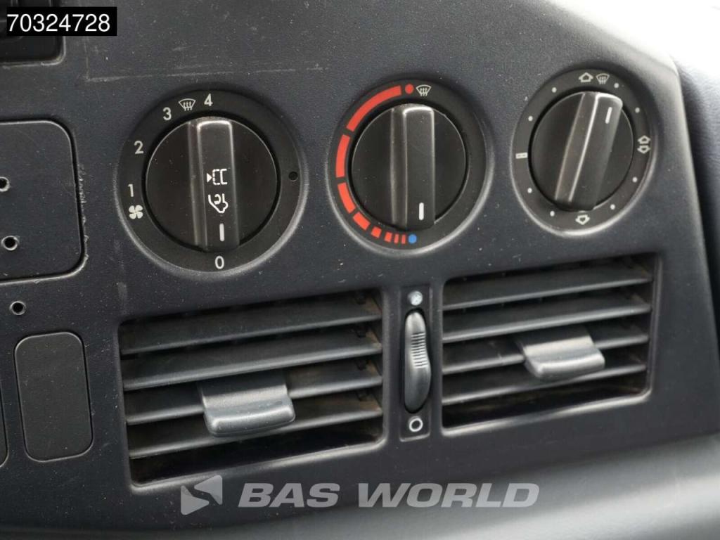 Mercedes-Benz Sprinter 412 D Dubbellucht Paardenwagen Horsetruck Pferdenwagen Foto 22