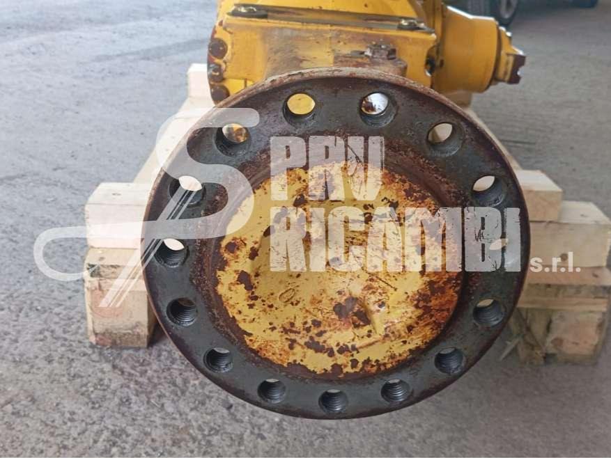 Assale anteriore per Komatsu WA 320 Foto 5