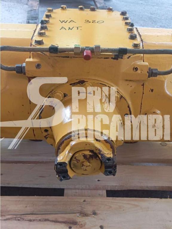 Assale anteriore per Komatsu WA 320 Foto 6