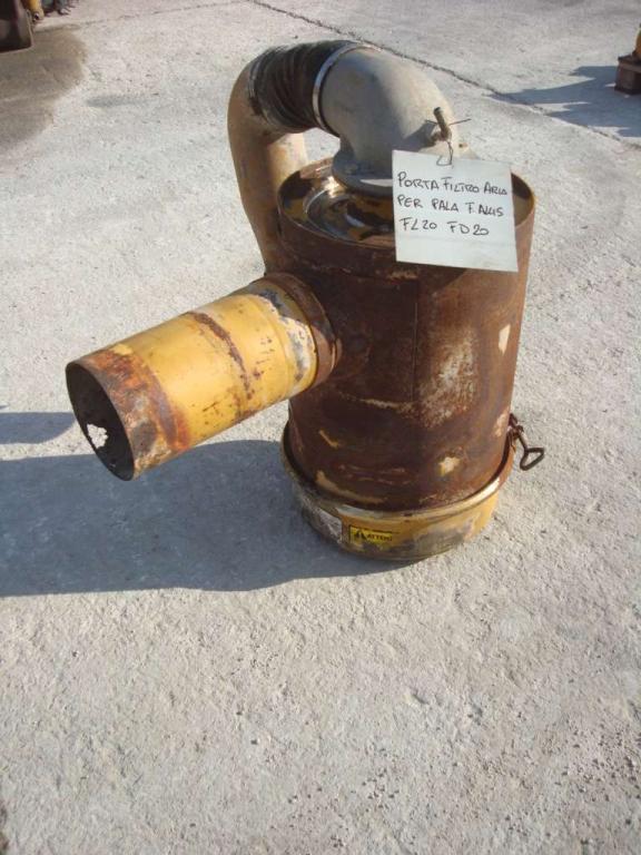 Supporto filtro aria per FIAT  ALLIS FL20 - FD20 Foto 3