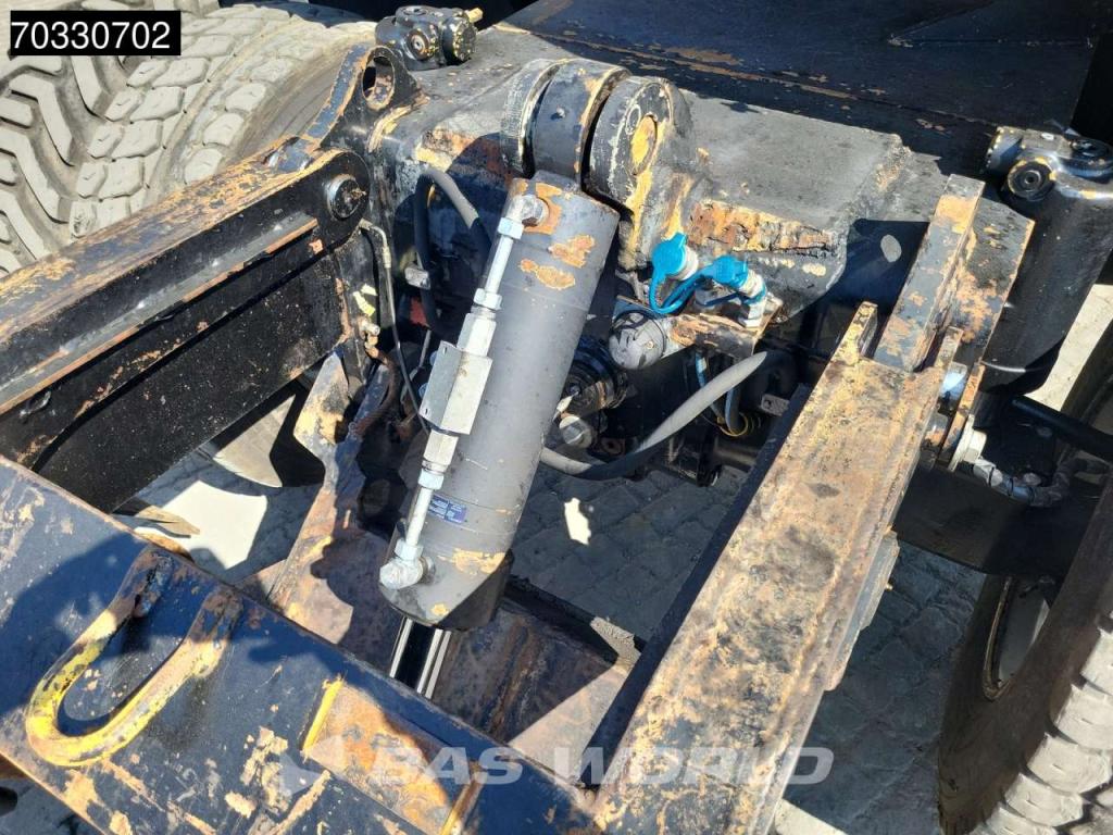 Caterpillar M322 D Rail & Road Foto 10