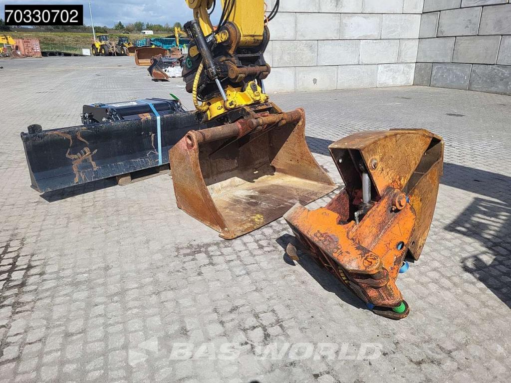 Caterpillar M322 D Rail & Road Foto 24
