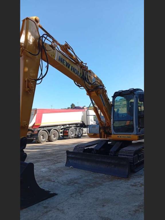 New Holland E135B Foto 12