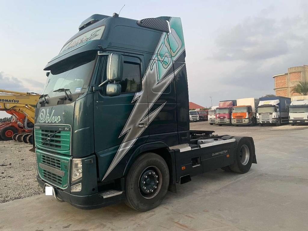 Volvo FH16 Foto 1
