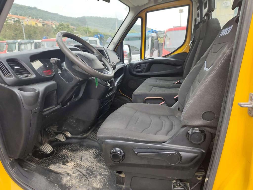 Iveco DAILY 35-130 Foto 24