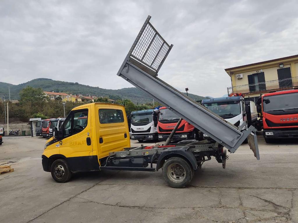 Iveco DAILY 35-130 Foto 27