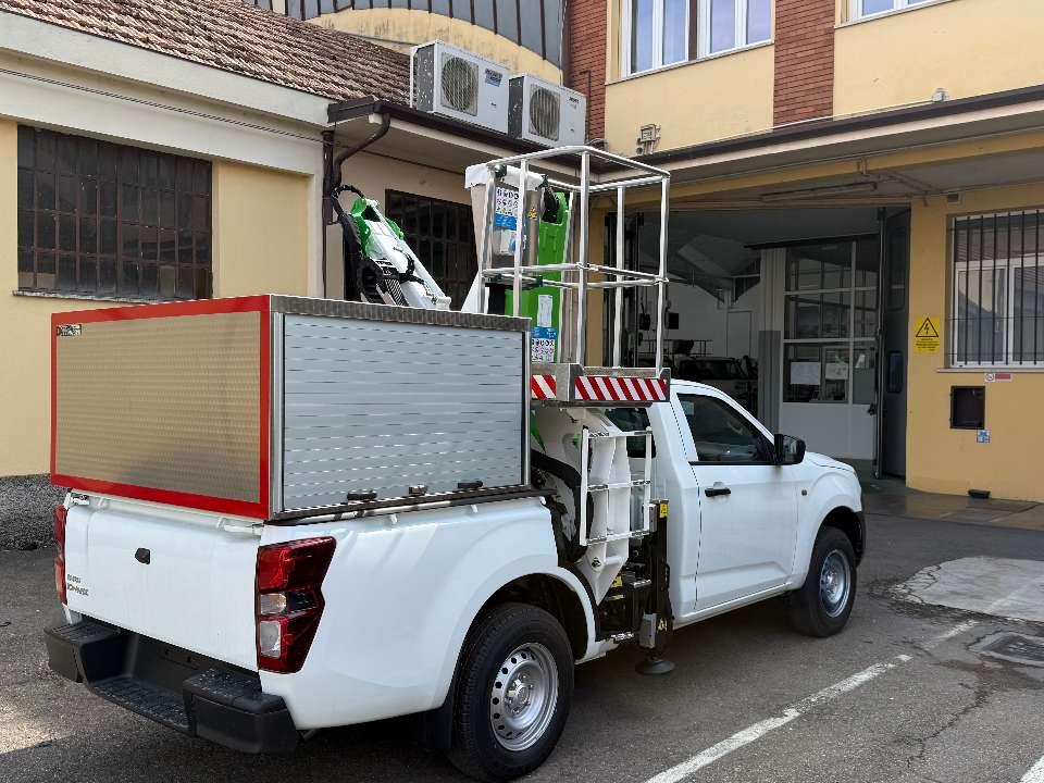 Comet Officine X4 14 Foto 6
