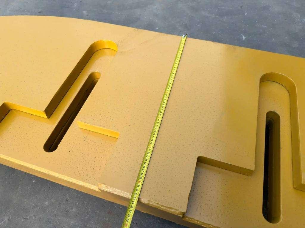 Caterpillar 323D Counter weight for LRE Foto 7