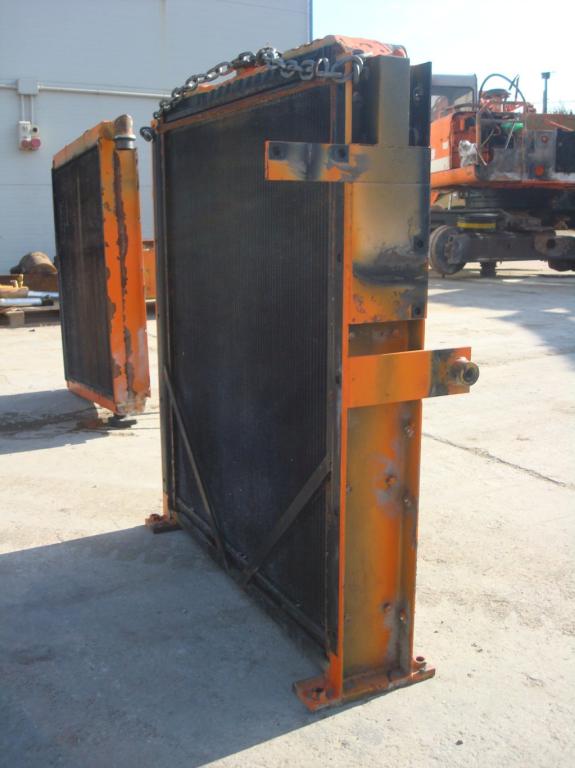 Radiatore acqua per Fiat Hitachi 450.3 Foto 1