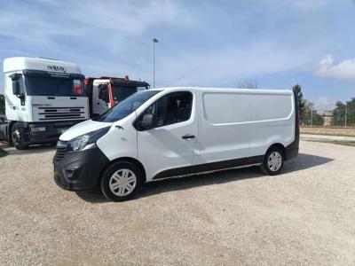 Opel vivaro in vendita da Cingolani Macchine
