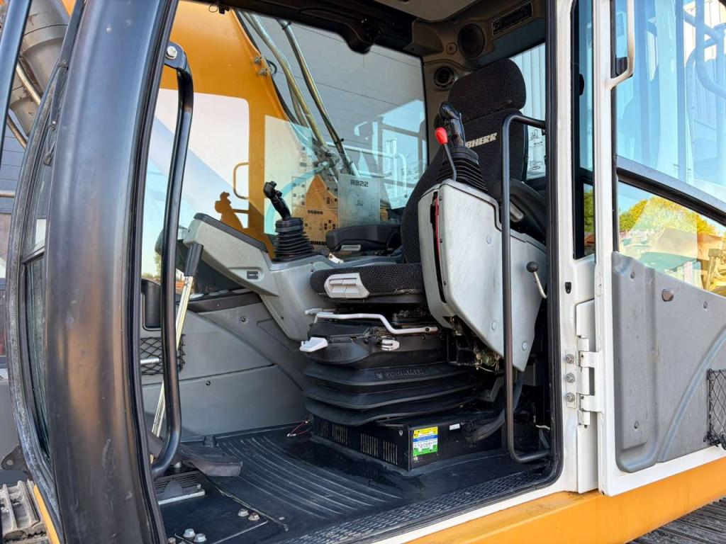 Liebherr R922LC Foto 20