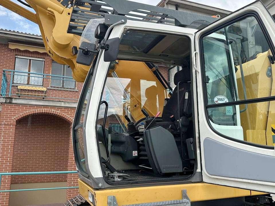Liebherr R317 Litronic Foto 11