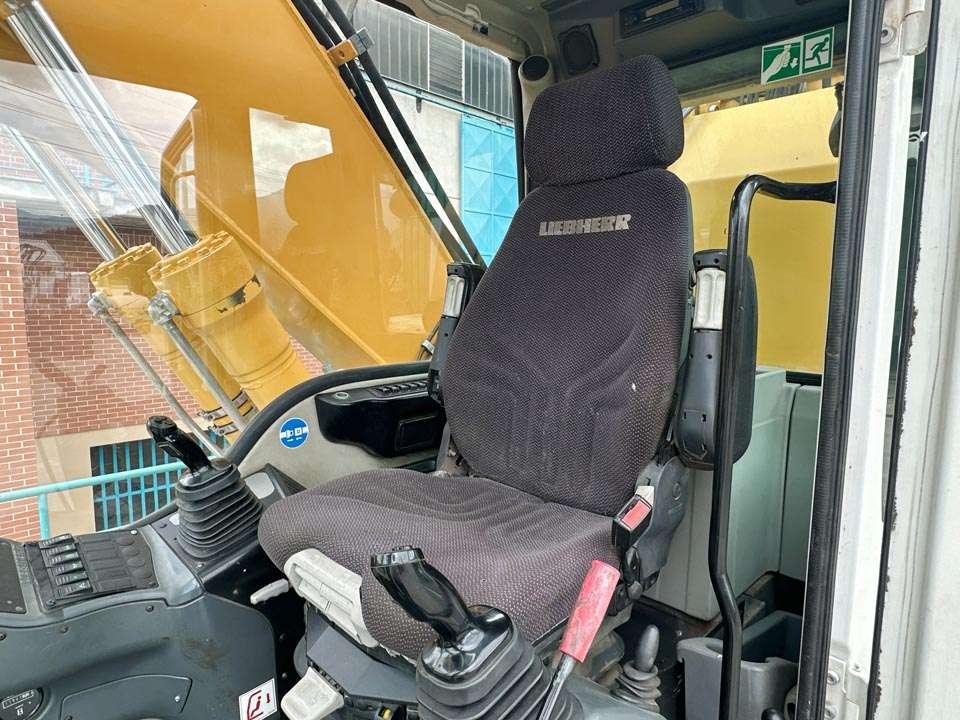 Liebherr R317 Litronic Foto 13