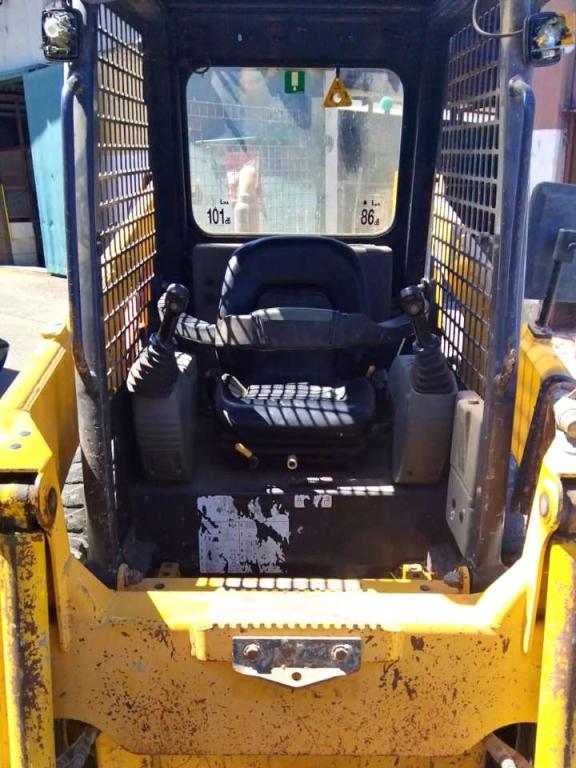 Komatsu SK714-5 Foto 3