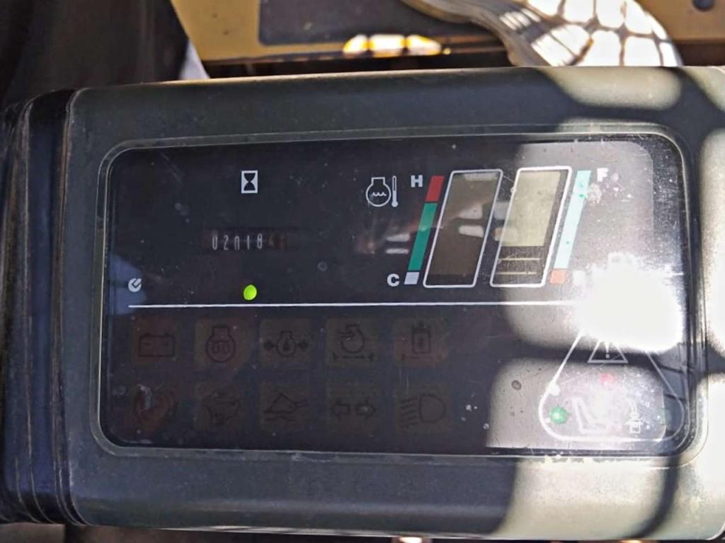 Komatsu SK714-5 Foto 5