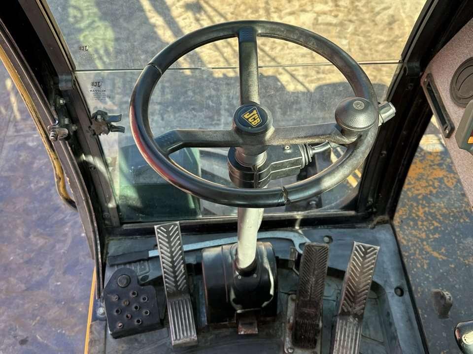 JCB JS130W 4x4 Foto 17