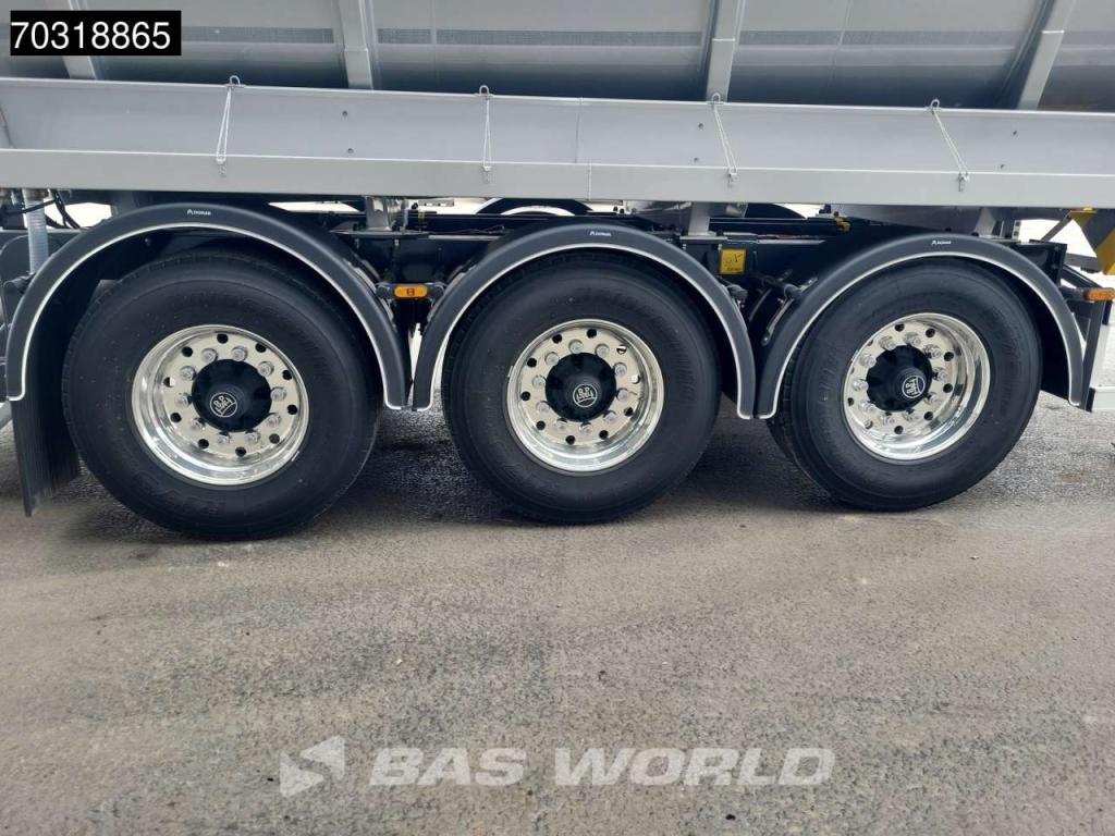 Kässbohrer STB 3 axles Gülle Waste Liftachse Foto 16