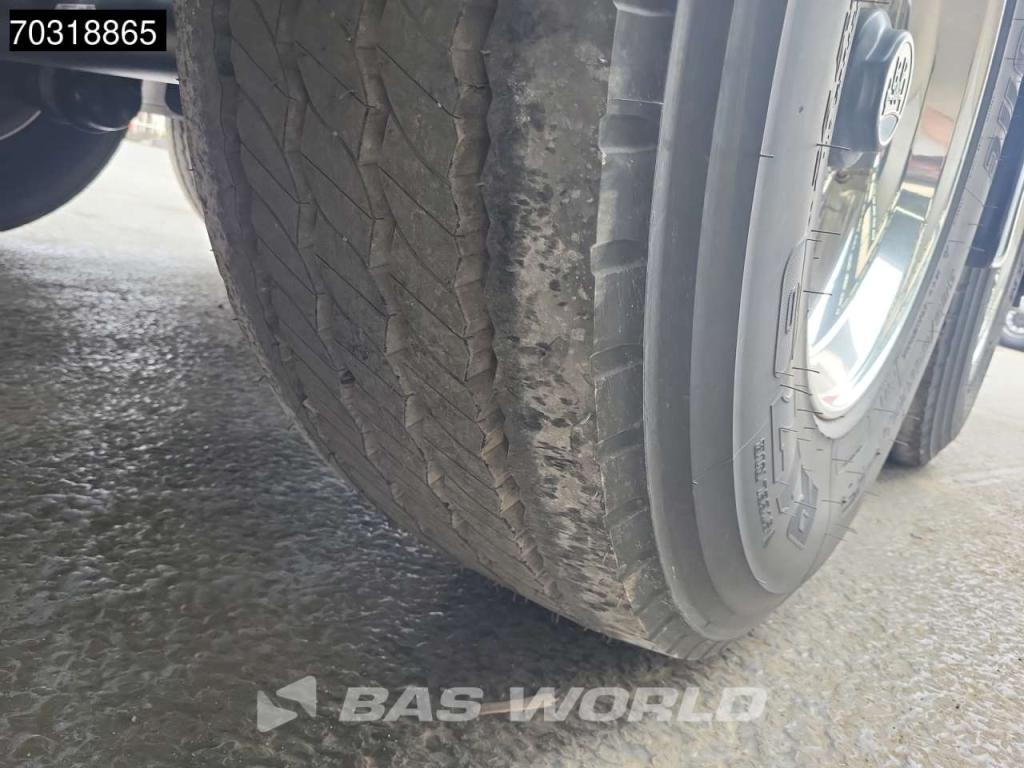 Kässbohrer STB 3 axles Gülle Waste Liftachse Foto 20