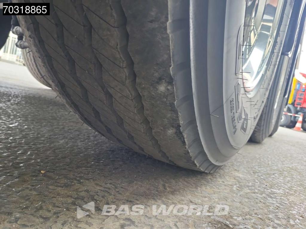 Kässbohrer STB 3 axles Gülle Waste Liftachse Foto 22