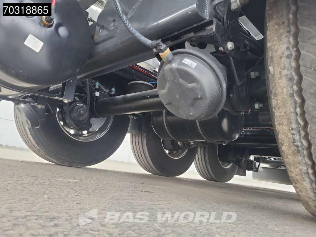 Kässbohrer STB 3 axles Gülle Waste Liftachse Foto 24