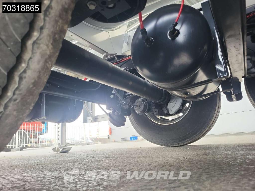 Kässbohrer STB 3 axles Gülle Waste Liftachse Foto 25