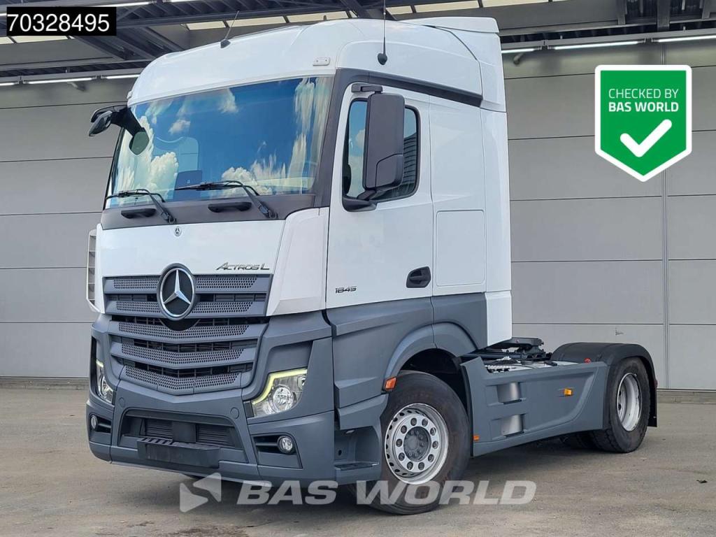 Mercedes-Benz Actros 1845 4X2 Retarder Standklima ACC Navi Foto 1