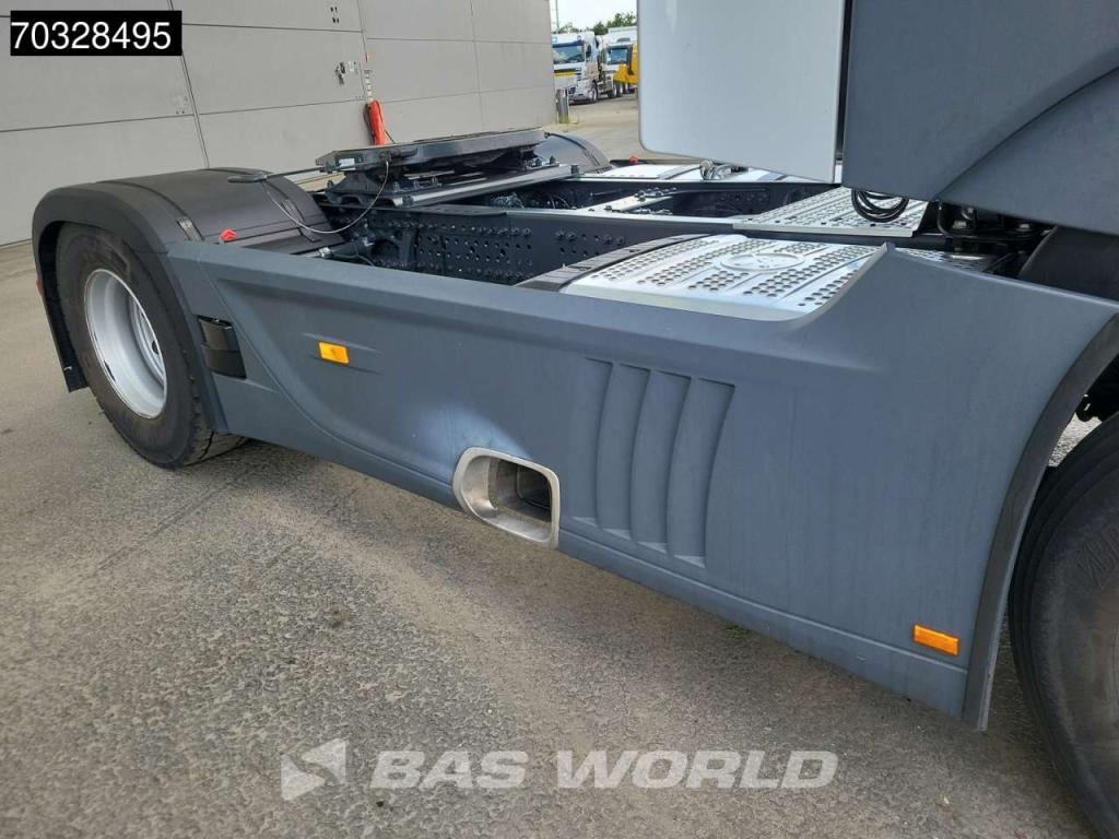 Mercedes-Benz Actros 1845 4X2 Retarder Standklima ACC Navi Foto 16